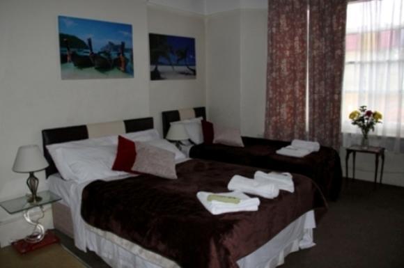 The Crystal Lodge Hotel Croydon Exterior photo